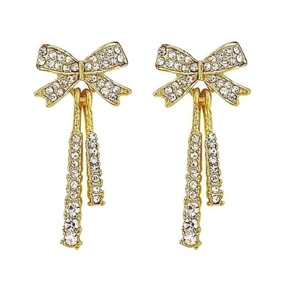 Jewelry - NWT zirconia 18k gold bow dangle stud earrings